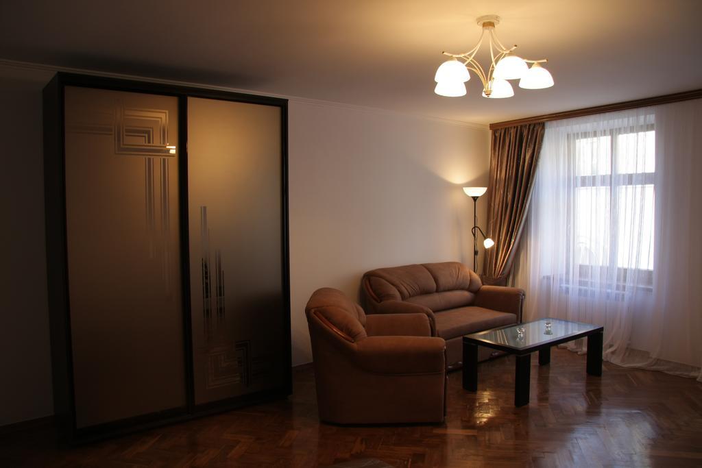 Apartment On Virmenska Street 2 Lviv Bagian luar foto